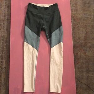 NWOT Outdoor Voices Legging